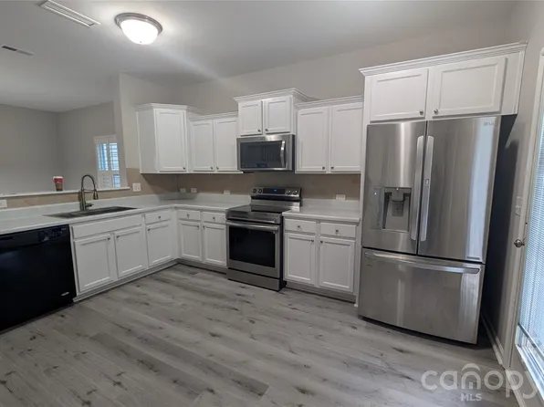 20021 Metaphor Mews, Davidson, NC 28036