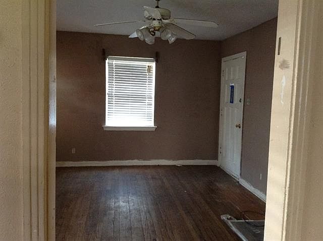 2nd image of 1005 NE 17th St