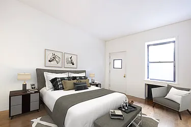 Rented by R New York