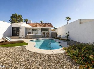 3037 E CLARENDON Avenue, Phoenix, AZ 85016