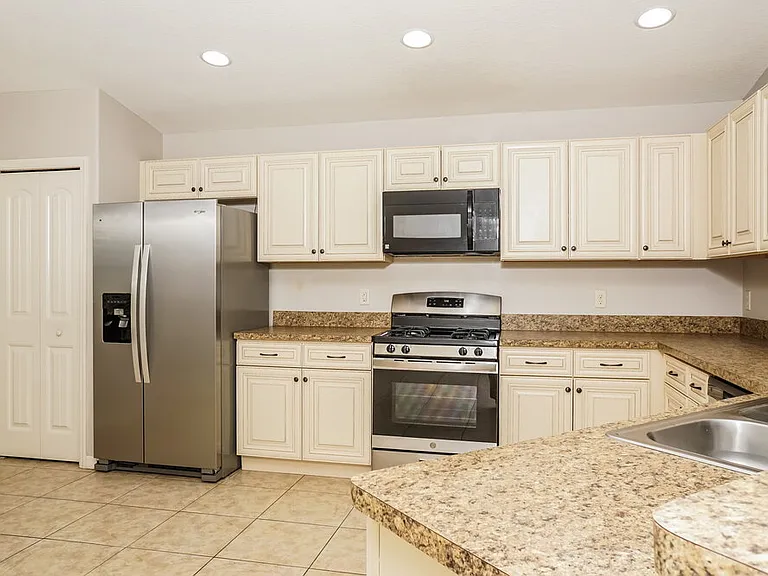 433 San Lorenzo Ct — Photo 7
