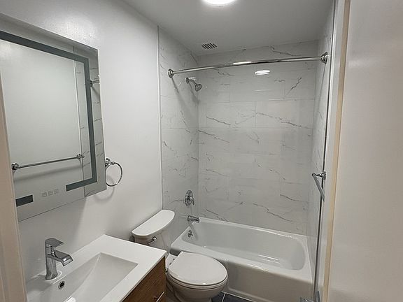 3rd image of 320 E 92nd St APT 1FW