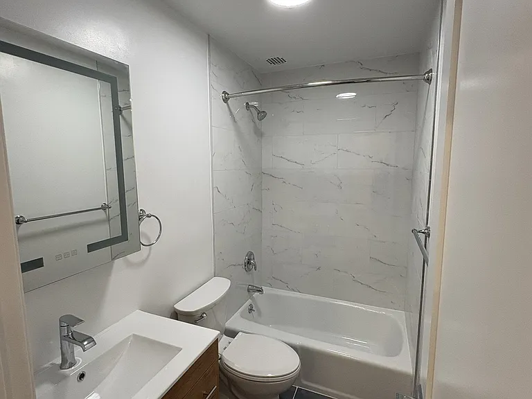 320 E 92nd St #1FW — Photo 3