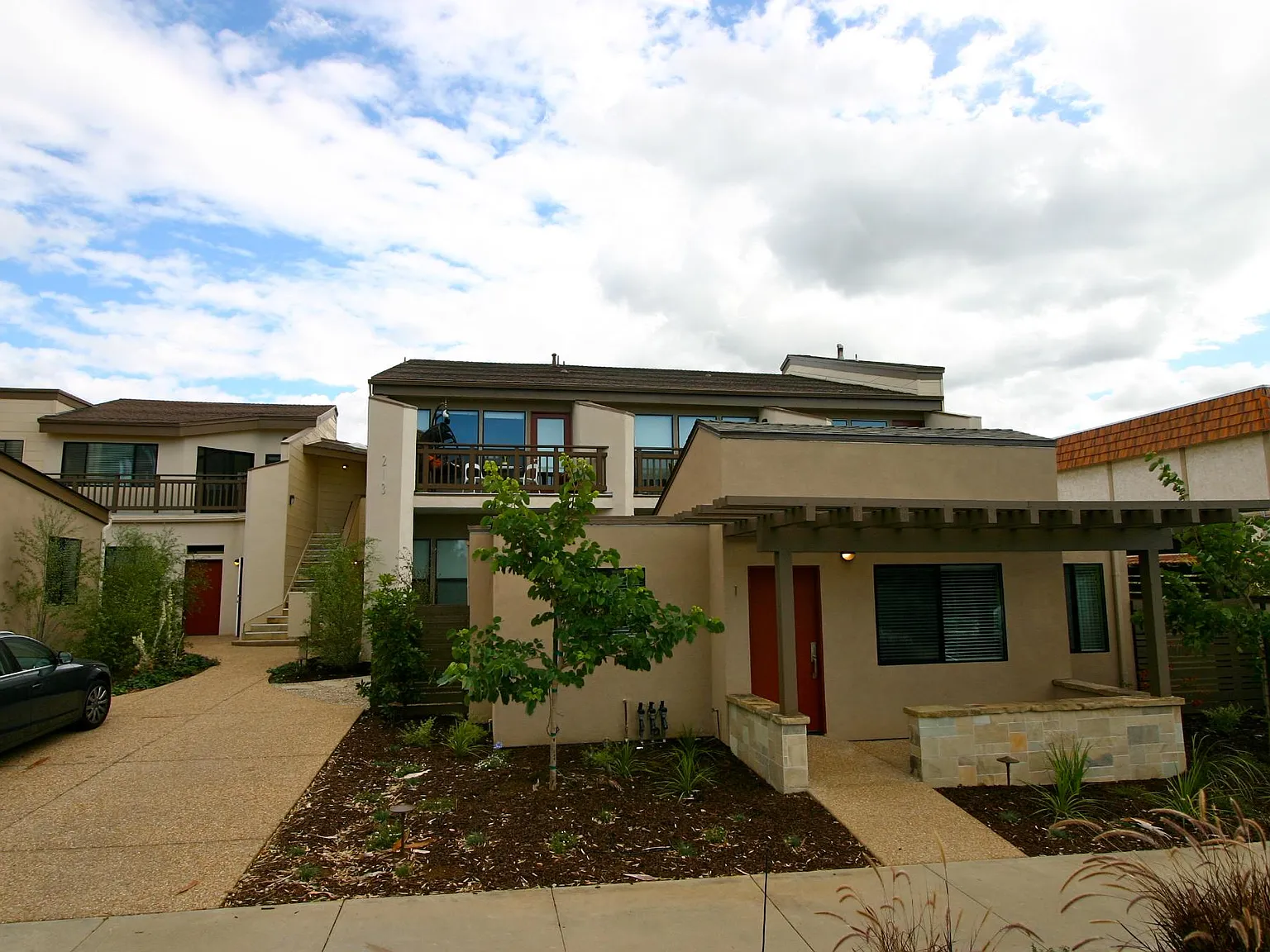 Studio, $3,095 — Photo 1