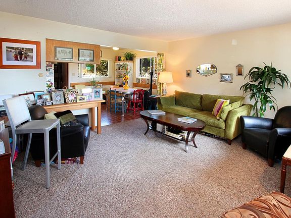 3rd image of 304 Coates Dr
