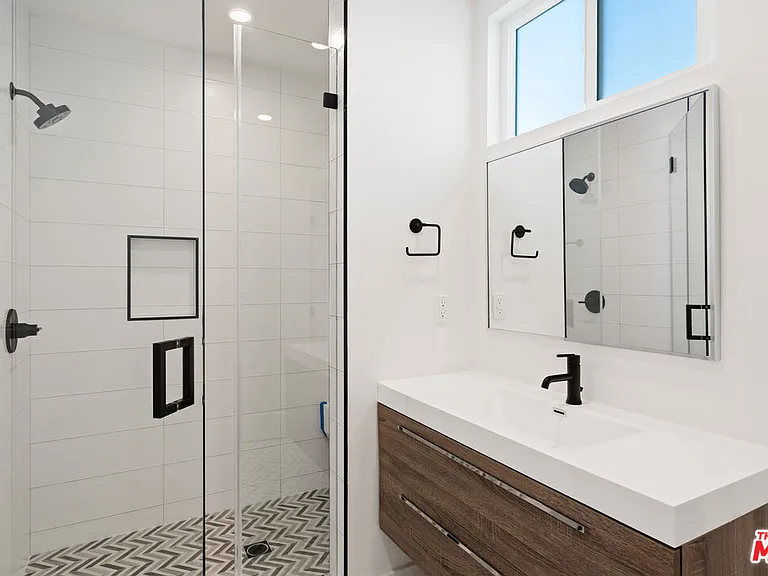 153 S Palm Dr #PENTHOUSE — Photo 28