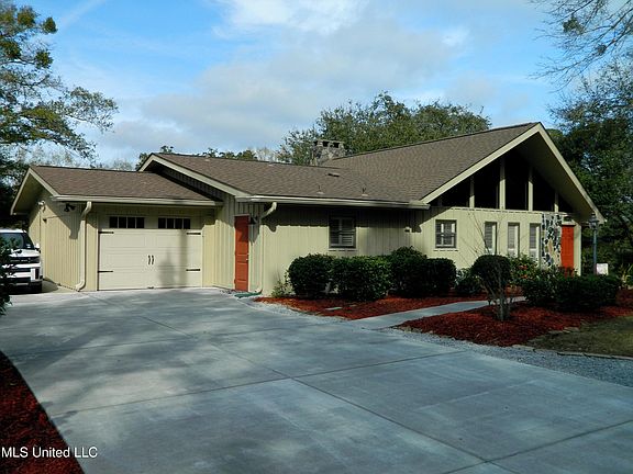 4th image of 6610 Hale Ct