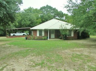 1489 An County Road 451, Palestine, TX 75803