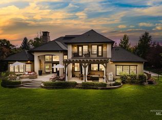 226 E Riversedge Dr, Eagle, ID 83616