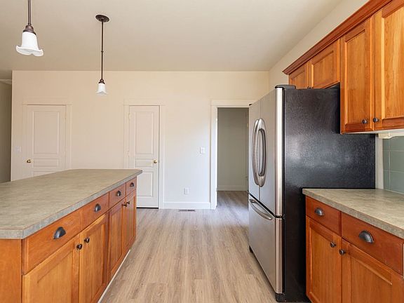 4th image of 20663 White Dove Ln