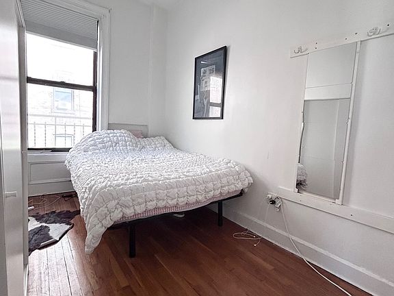 5th image of 259 W 18th St APT 5