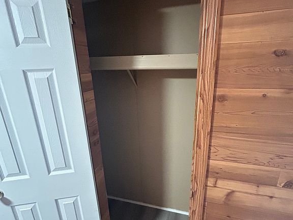 2nd image of 2060 Deborah Ln #8
