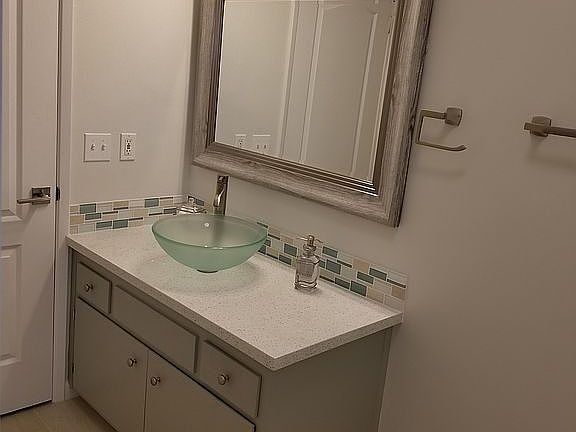 Guest Bath Vanity