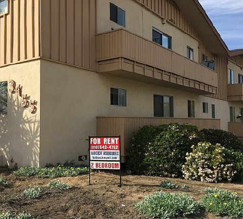 2nd image of 3455 Emerald St APT 9
