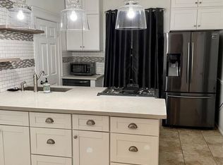 2015 9th St, Sacramento, CA 95818