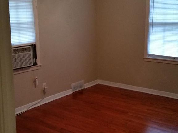Bed room
