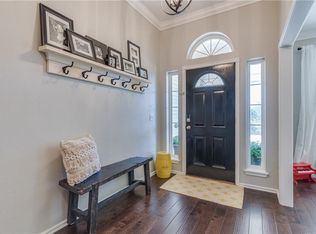 9925 Fawn Hollow Rd, Mustang, OK 73064