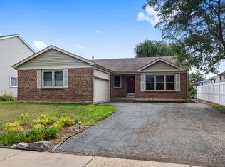 1314 Fountain Green Dr, Crystal Lake, IL 60014