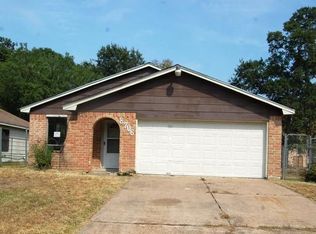 8706 Valley Pond Ct, Houston, TX 77078