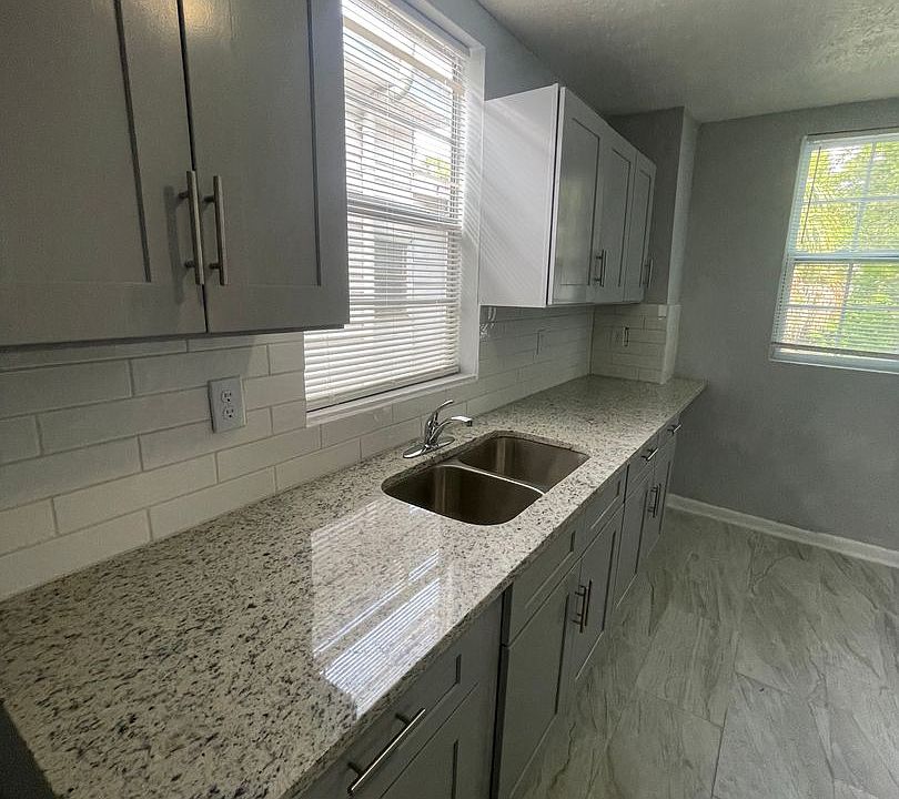 1st image of 1357 Evergreen Ave