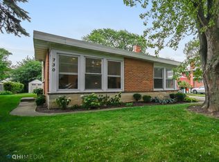 730 Lawler Ave, Wilmette, IL