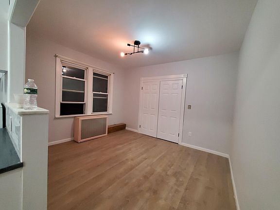 4th image of 2311 123rd St #2