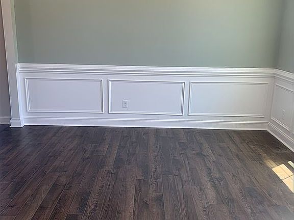 3rd image of 419 Bridgehaven Dr