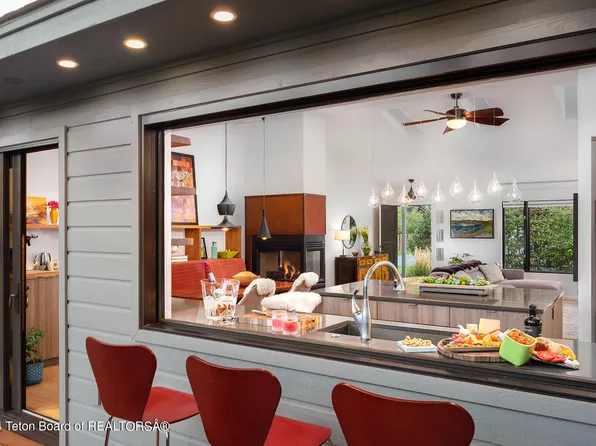 1775 W Diamond Hitch Dr, Jackson, WY 83001