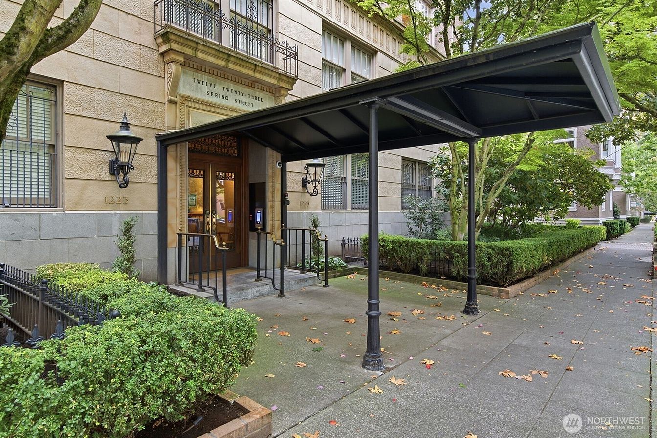 1st image of 1223 Spring Street #1200