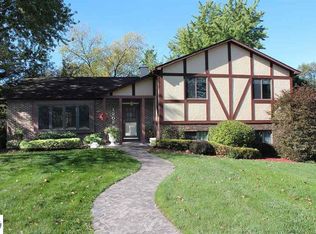 1202 Tomah Dr, Mount Pleasant, MI 48858