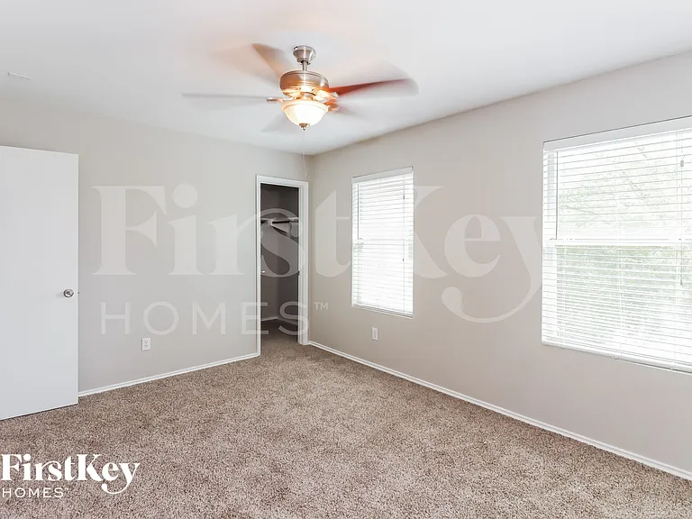 5018 Cottage Creek Ln — Photo 13