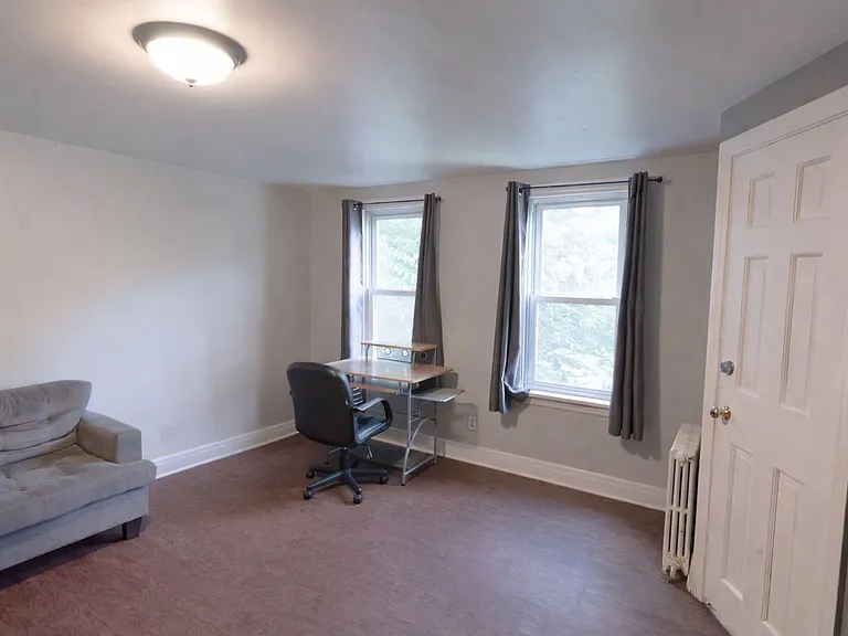 217 Columbia St — Photo 21
