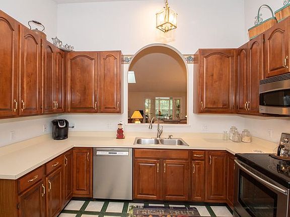 4th image of 51350 Windsor Manor Ct