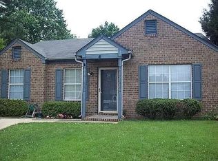 4 Roy Ct, Hampton, VA 23666