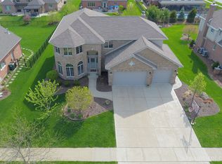 21429 Foxtail Dr, Mokena, IL 60448