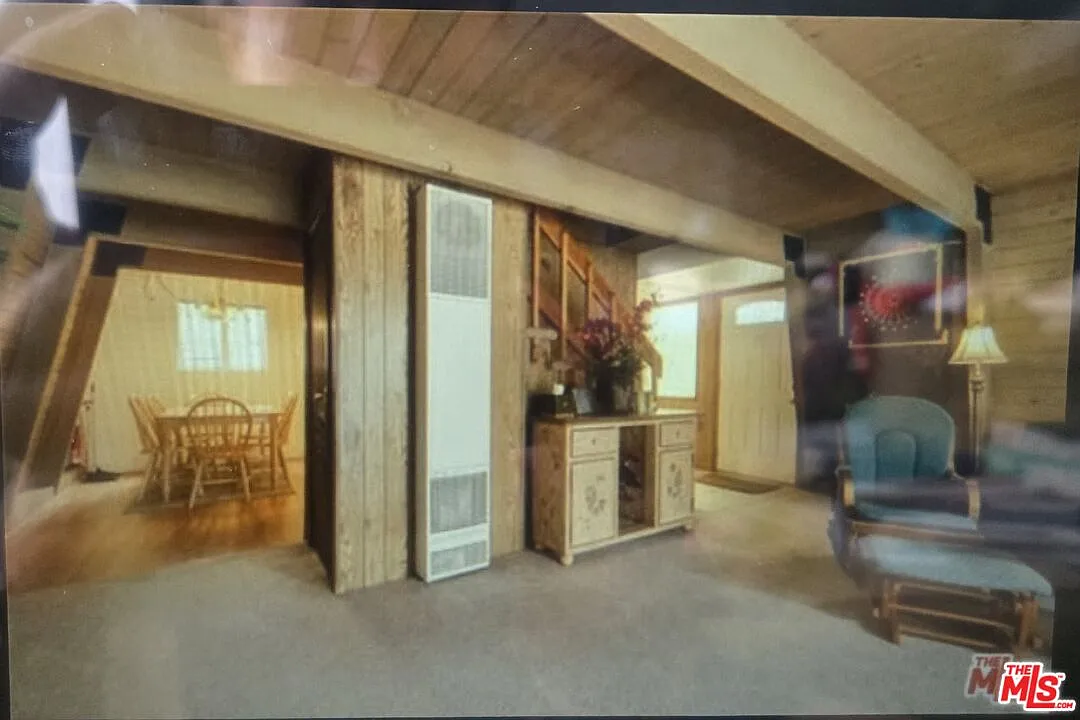 2 bed, 1.5 bath, 1000 sqft, $1,699 — Photo 2