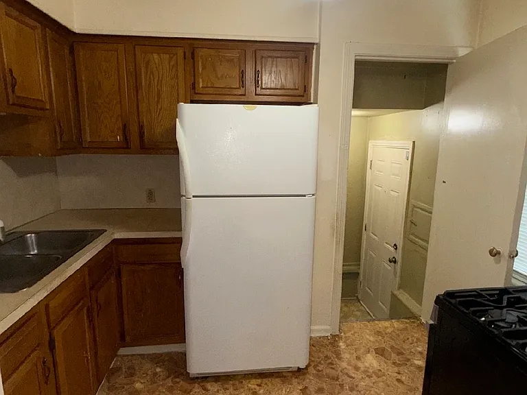 310 E Lyndon Ave — Photo 6
