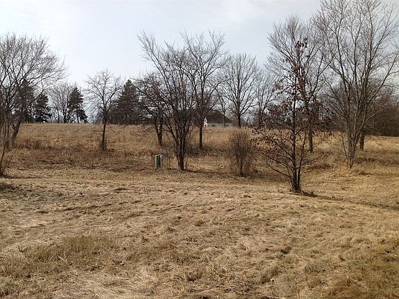 4th image of 8 Golf Crest Dr