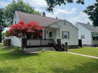 1701 Fitzhugh St, Bay City, MI 48708