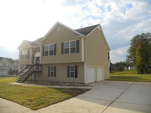 4th image of 230 Shadowbrooke Dr
