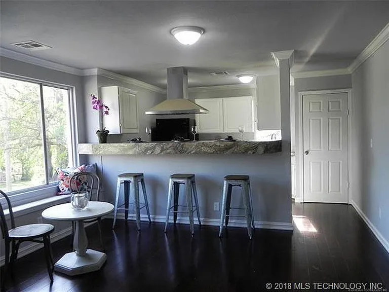 500 N Lincoln Ave #A — Photo 2