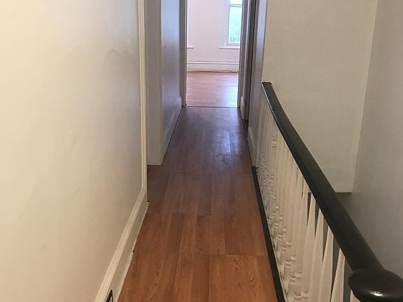 4th image of 476 S Franklin St #1