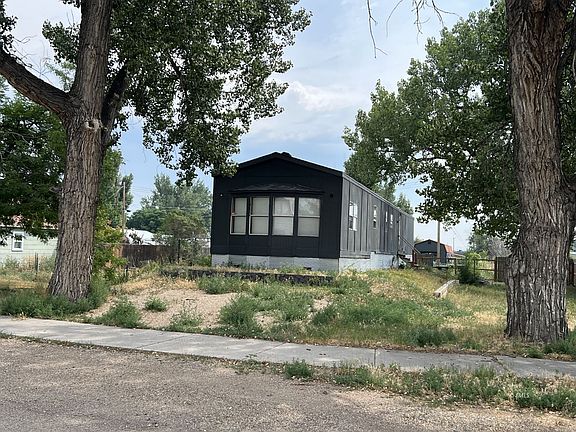 2nd image of 1302 N Merriam Ave