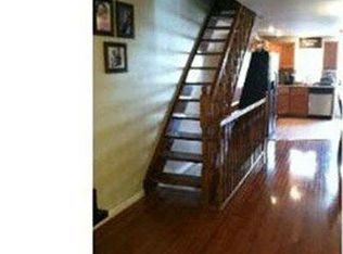 1826 W Moyamensing Ave, Philadelphia, PA 19145