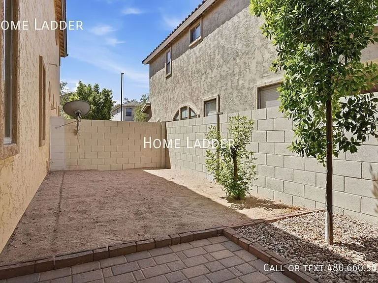 4172 E Santa Fe Ln — Photo 33