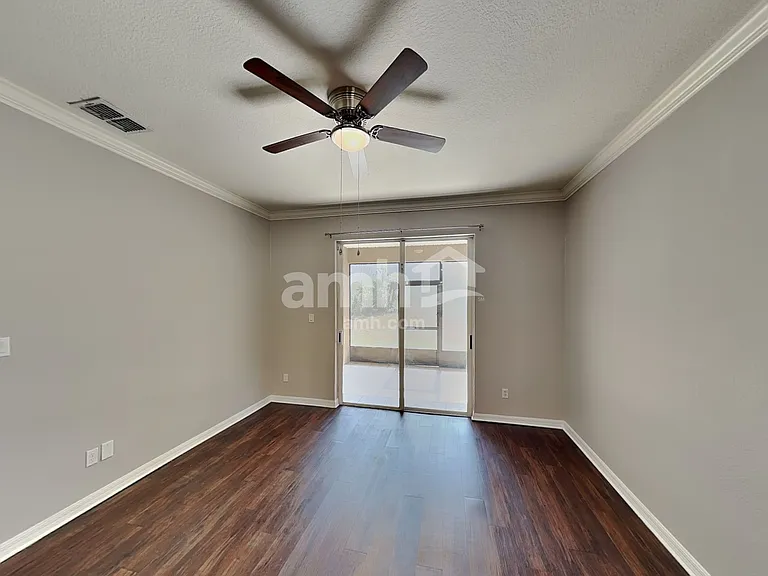 1560 Mountclair Ct — Photo 5