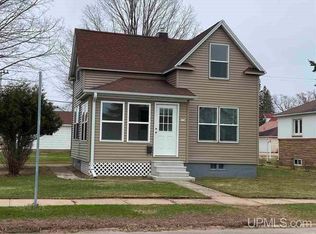 228 Brown St, Norway, MI 49870