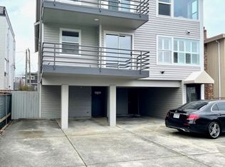 3022 63rd Ave SW UNIT 202, Seattle, WA 98116