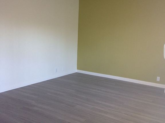 4th image of 207 N Marguerita Ave APT C