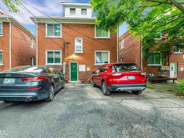 815 Beaconsfield Ave #2N — Photo 15